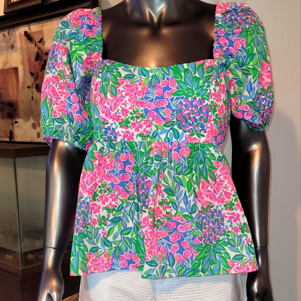 Lilly Pulitzer Top size 10 NWOT